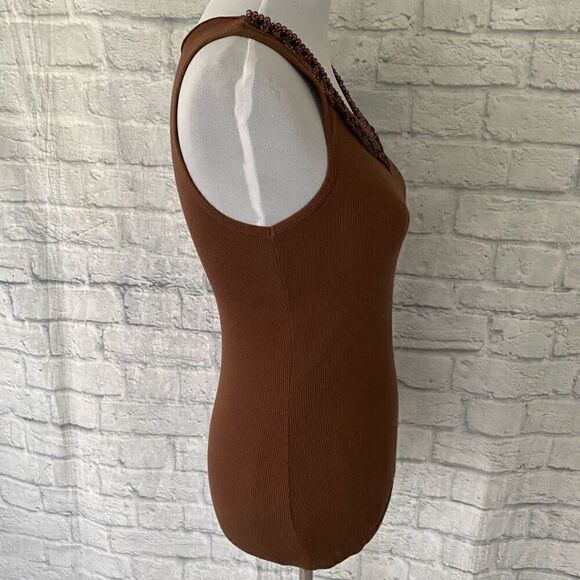 Forever 21 women L ribbed tank top w/sequin and beaded neckline - Picture 4 of 8